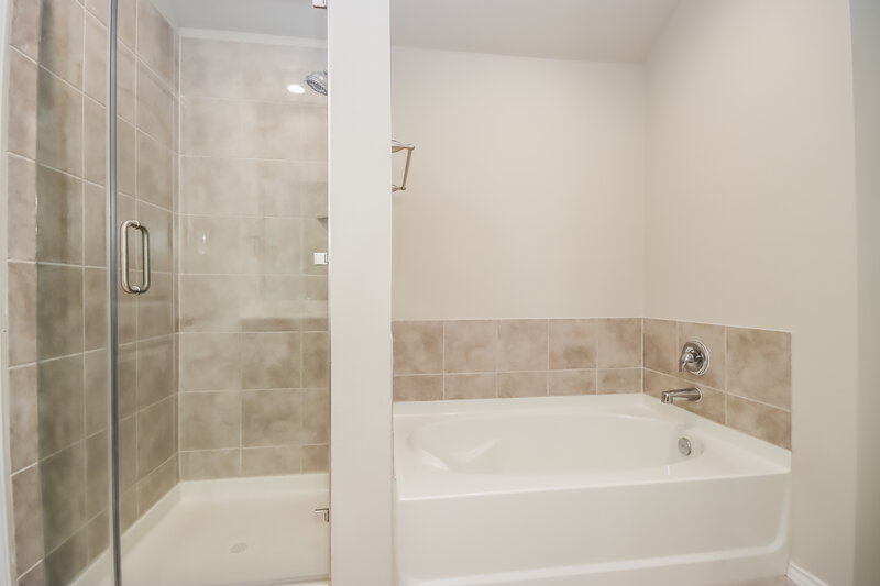 1,980/Mo, 20117 Lecrete Mill Dr New Caney, TX 77357 Bathroom View 2