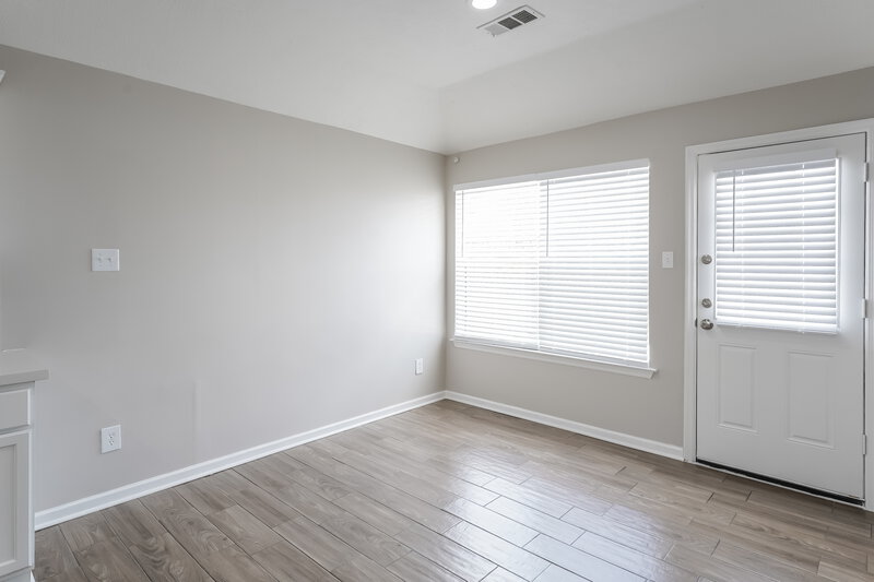 2,085/Mo, 18006 Oakmoss Hill Ct Richmond, TX 77407 Dining Room View 2