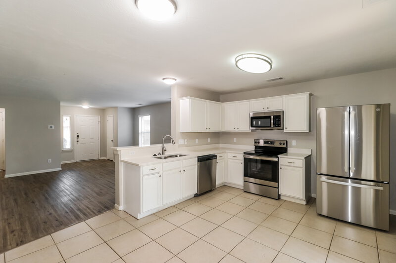 1,990/Mo, 19414 Cavern Springs Dr Tomball, TX 77375 Kitchen View