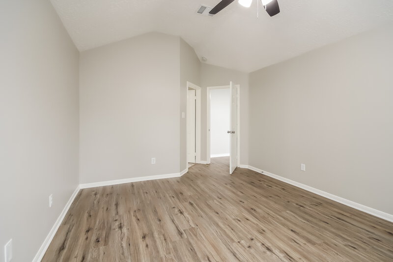 2,090/Mo, 1926 Havenhouse Dr Spring, TX 77386 Main Bedroom View 2