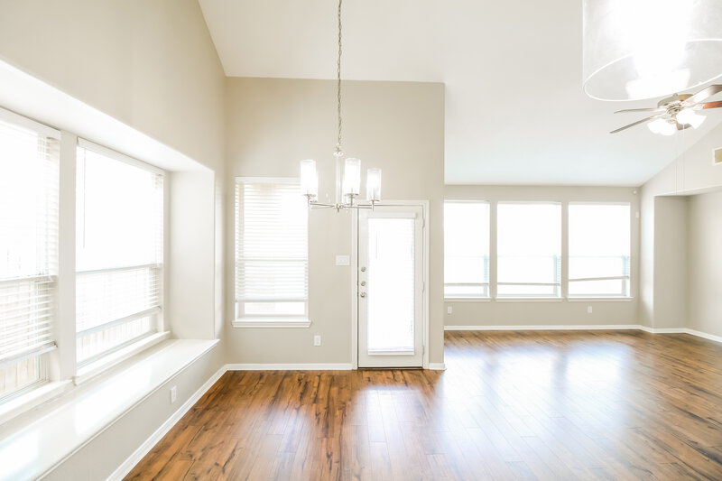 2,435/Mo, 2531 Crystal Shore Dr Rosharon, TX 77583 Floorplan View 3