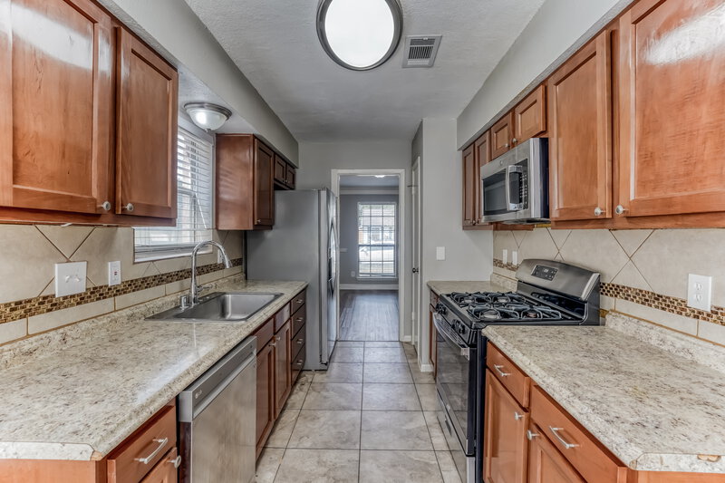 1,955/Mo, 1235 Park Ln Katy, TX 77450 Kitchen View