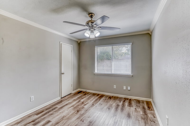 1,955/Mo, 1235 Park Ln Katy, TX 77450 Bedroom View 2