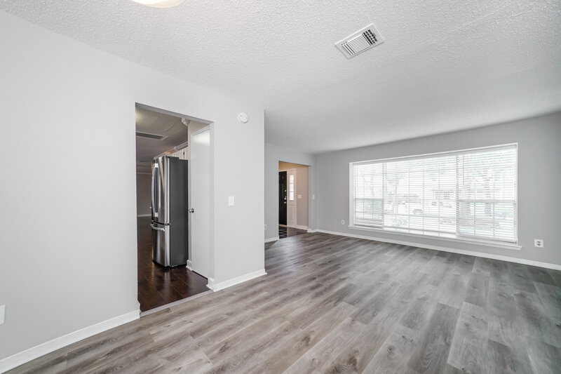 2,055/Mo, 9934 Totem Trl Houston, TX 77064 Dining Room View