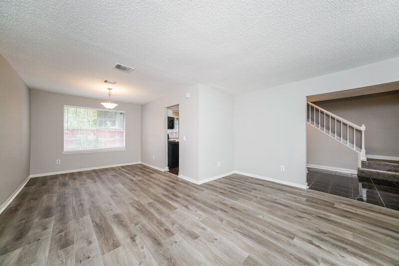 2,055/Mo, 9934 Totem Trl Houston, TX 77064 Family Room View