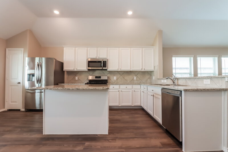 1,870/Mo, 3812 Vista Grove Ct Rosenberg, TX 77469 Kitchen View