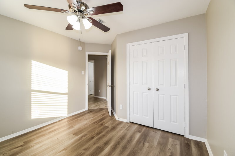 2,180/Mo, 822 Chase View Dr Bacliff, TX 77518 Bedroom View 2