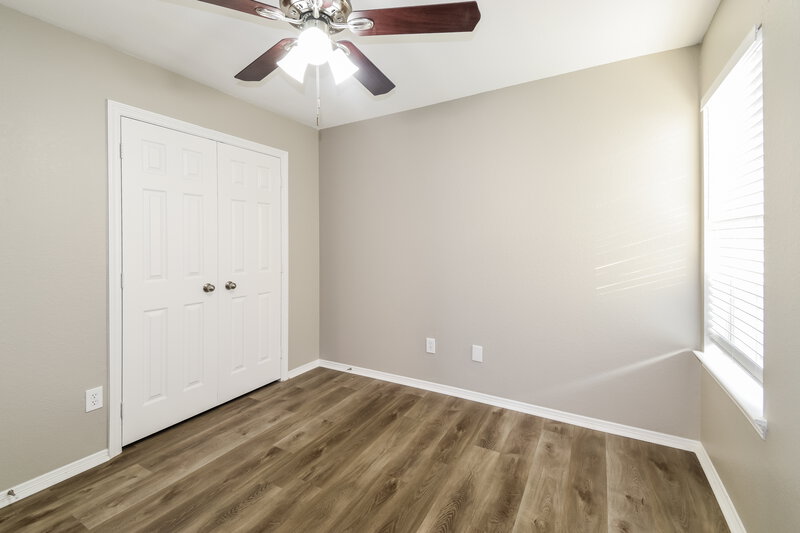 2,180/Mo, 822 Chase View Dr Bacliff, TX 77518 Bedroom View 5