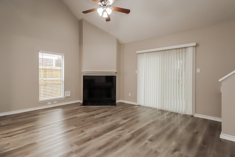 2,510/Mo, 21411 Park Timbers Ln Katy, TX 77450 Living Room View