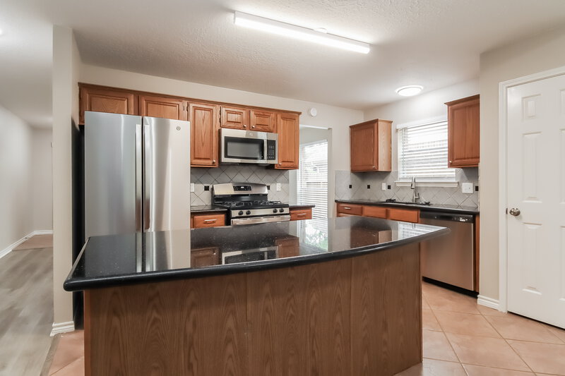 2,510/Mo, 21411 Park Timbers Ln Katy, TX 77450 Kitchen View