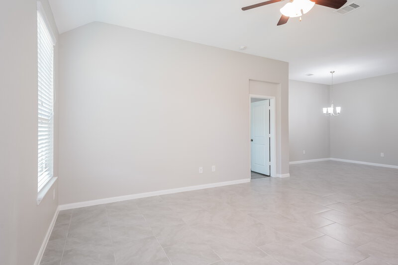 2,295/Mo, 6438 Sterling Shores Ln Rosenberg, TX 77471 Living Room View