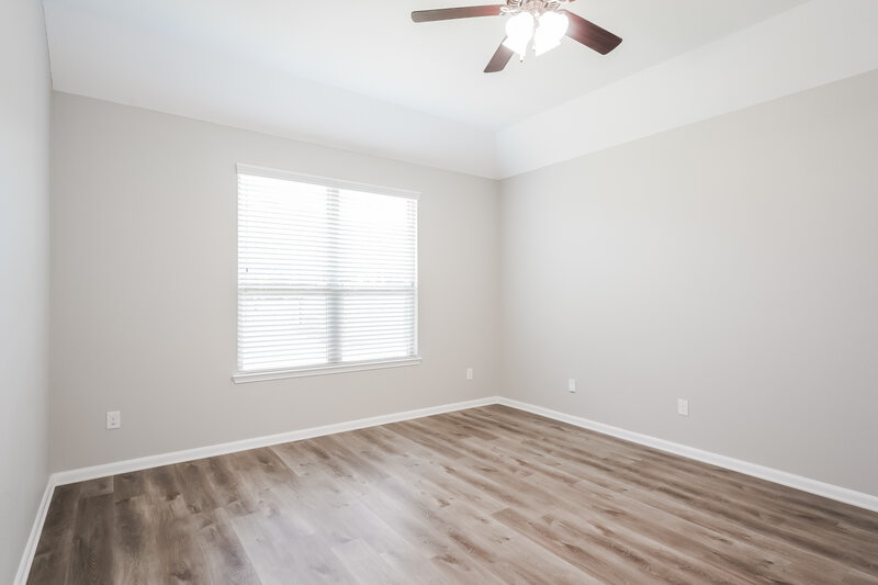 2,295/Mo, 6438 Sterling Shores Ln Rosenberg, TX 77471 Main Bedroom View 2