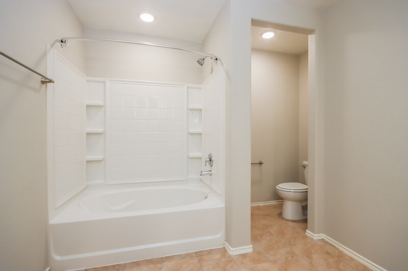 2,410/Mo, 23203 Joy Ridge Dr Spring, TX 77373 Bathroom View