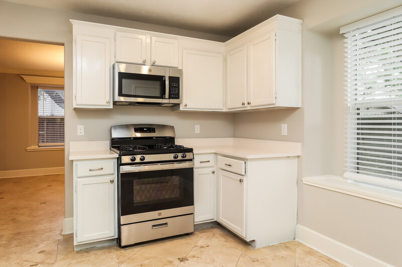 2,315/Mo, 6103 Nancet Dr Houston, TX 77041 Kitchen View