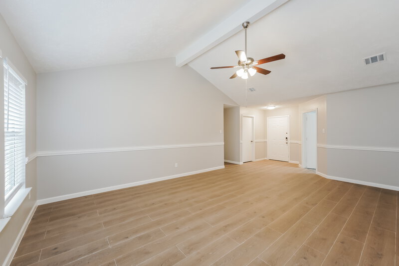 2,405/Mo, 13218 Nantucket Dr Sugar Land, TX 77478 Living Room View