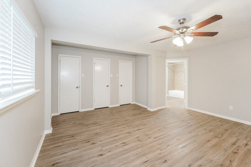 2,405/Mo, 13218 Nantucket Dr Sugar Land, TX 77478 Main Bedroom View
