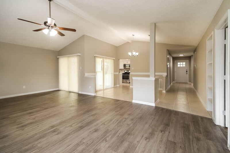 2,145/Mo, 5606 Dove Forest Ln Humble, TX 77346 Living Room View 2