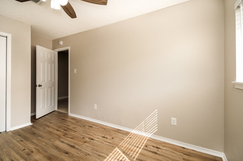 2,145/Mo, 5606 Dove Forest Ln Humble, TX 77346 Bedroom View 2