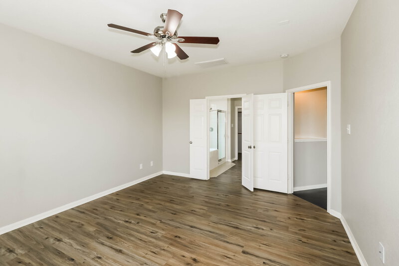 2,310/Mo, 1103 Redwood Meadow Ln Fresno, TX 77545 Main Bedroom View