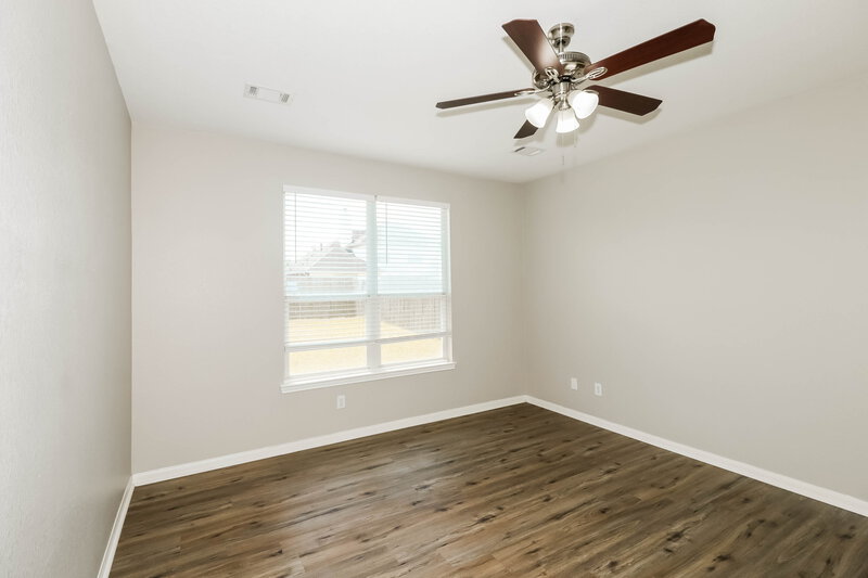 2,310/Mo, 1103 Redwood Meadow Ln Fresno, TX 77545 Main Bedroom View 2