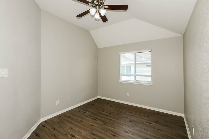 2,310/Mo, 1103 Redwood Meadow Ln Fresno, TX 77545 Bedroom View 2