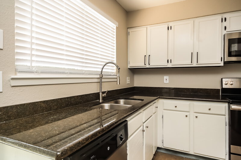 2,180/Mo, 1810 Foxlake Dr Houston, TX 77084 Kitchen View 2