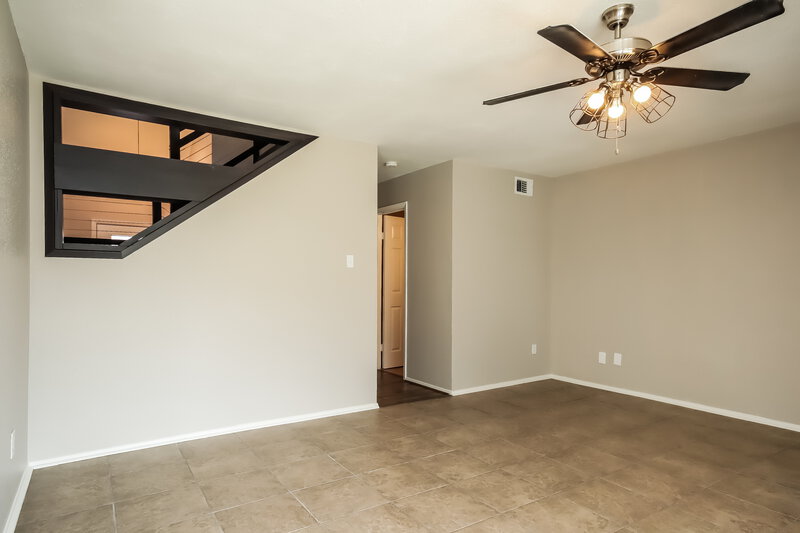 2,180/Mo, 1810 Foxlake Dr Houston, TX 77084 Family Room View