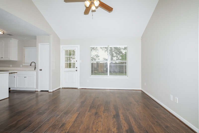1,565/Mo, 16325 Sun View Ln Conroe, TX 77302 Misc View