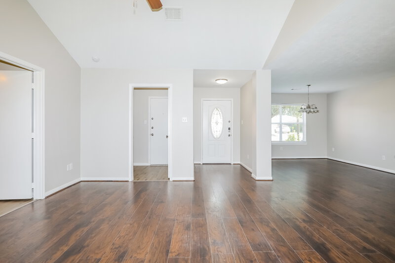1,565/Mo, 16325 Sun View Ln Conroe, TX 77302 Misc View 4