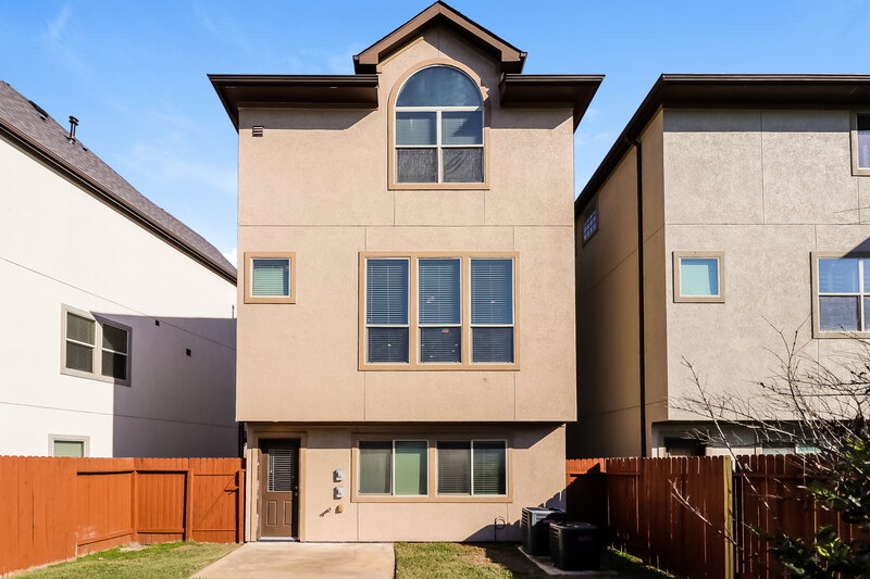 2,155/Mo, 9930 Spring Shadows Park Cir Houston, TX 77080 Rear View