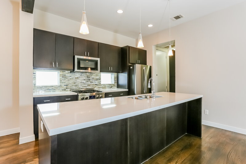 3,335/Mo, 4716 Jackson St Houston, TX 77004 Kitchen View