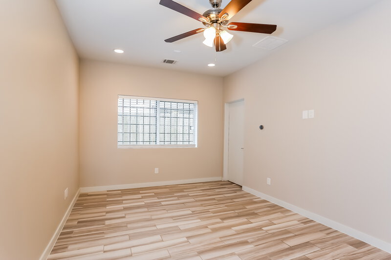 3,335/Mo, 4716 Jackson St Houston, TX 77004 Bedroom View 2