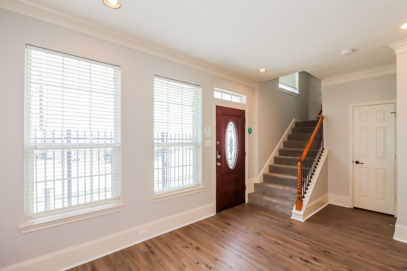 1,810/Mo, 1761 Aden Dr Houston, TX 77003 Living Room View
