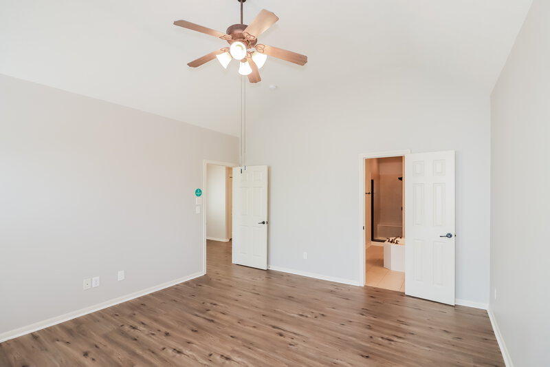 1,810/Mo, 1761 Aden Dr Houston, TX 77003 Main Bedroom View 2