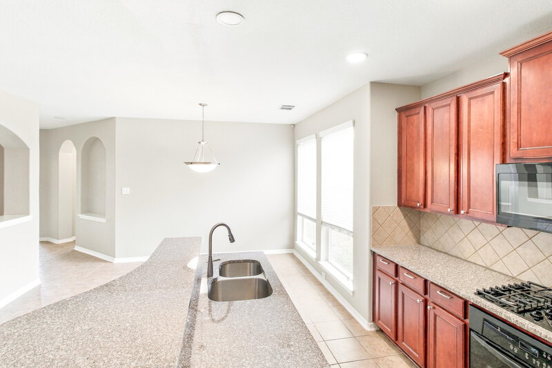 2,585/Mo, 2716 Alessandria Ln League City, TX 77573 Kitchen View