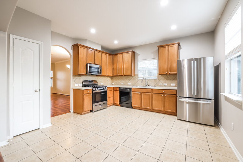 2,190/Mo, 15523 Hinsdale Springs Ln Houston, TX 77053 Kitchen View