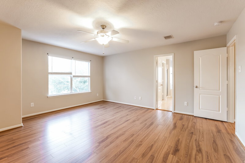 2,190/Mo, 15523 Hinsdale Springs Ln Houston, TX 77053 Main Bedroom View