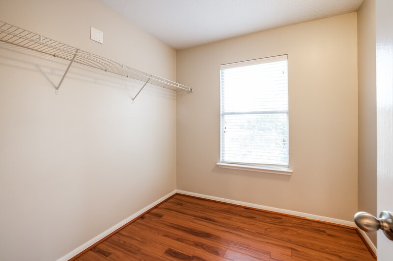 2,190/Mo, 15523 Hinsdale Springs Ln Houston, TX 77053 Bedroom View 2