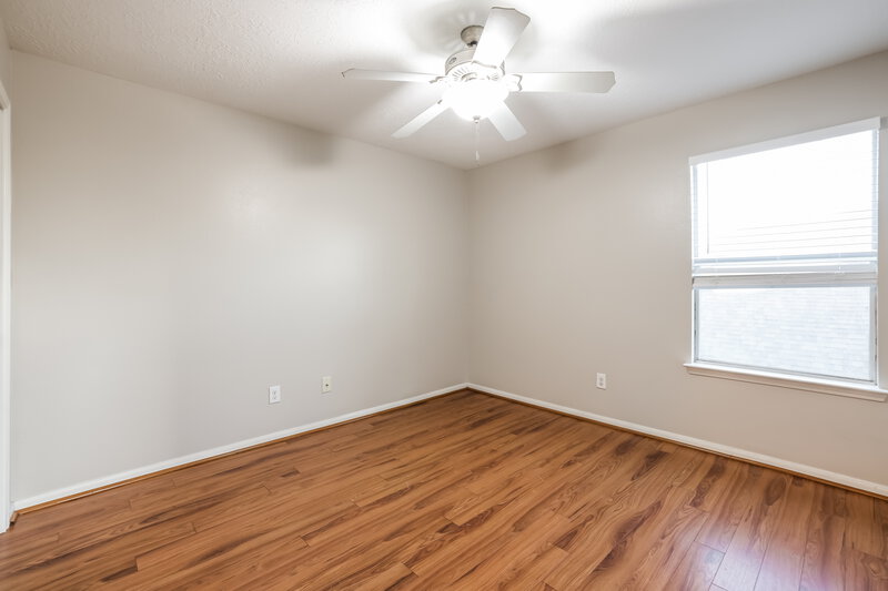 2,190/Mo, 15523 Hinsdale Springs Ln Houston, TX 77053 Bedroom View 3