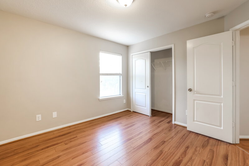 2,190/Mo, 15523 Hinsdale Springs Ln Houston, TX 77053 Bedroom View 4