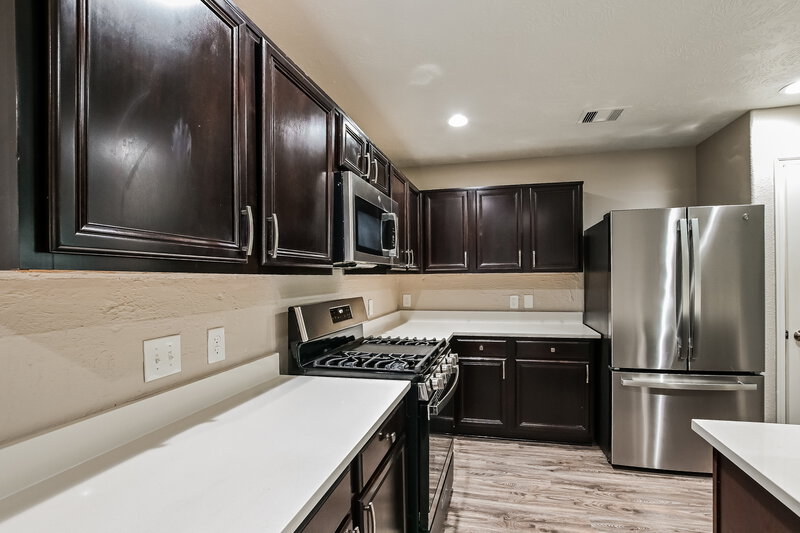 1,950/Mo, 16030 Arapaho Bend Ln Cypress, TX 77429 Kitchen View 2
