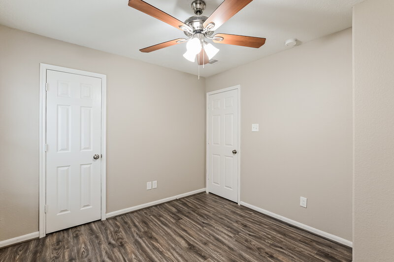 1,950/Mo, 16030 Arapaho Bend Ln Cypress, TX 77429 Bedroom View 4