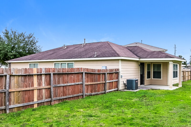 1,950/Mo, 16030 Arapaho Bend Ln Cypress, TX 77429 Rear View