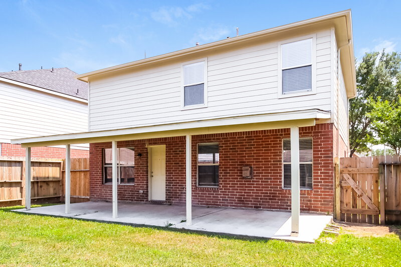 2,095/Mo, 1826 Live Oak Hill St Houston, TX 77067 Rear View