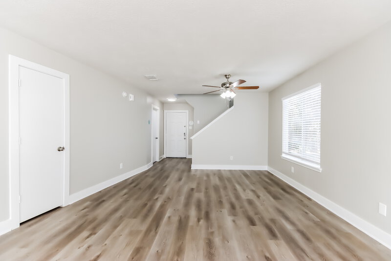 2,040/Mo, 19103 Atasca Oaks Dr Humble, TX 77346 Living Room View 2