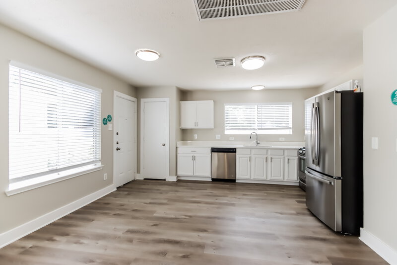 2,040/Mo, 19103 Atasca Oaks Dr Humble, TX 77346 Kitchen View