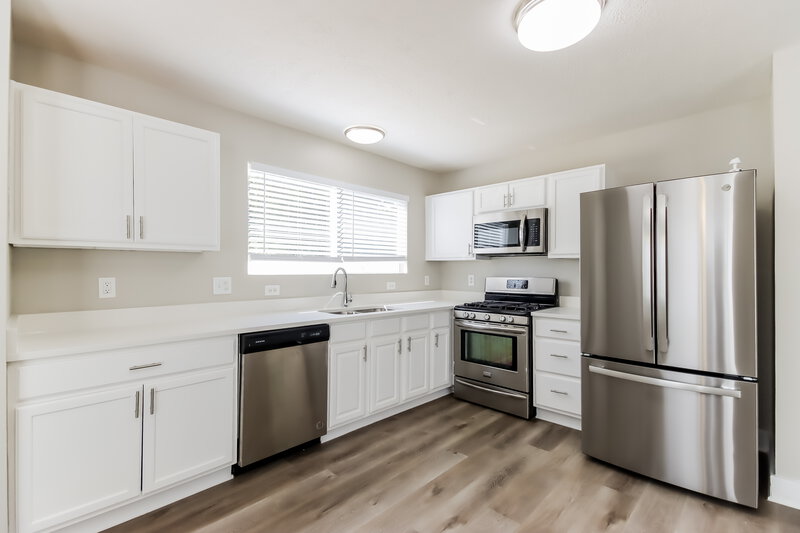 2,040/Mo, 19103 Atasca Oaks Dr Humble, TX 77346 Kitchen View 2