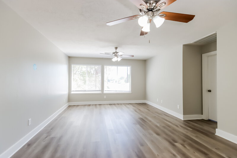 2,040/Mo, 19103 Atasca Oaks Dr Humble, TX 77346 Main Bedroom View