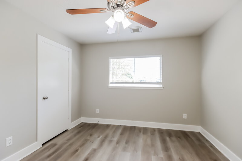 2,040/Mo, 19103 Atasca Oaks Dr Humble, TX 77346 Main Bedroom View 2