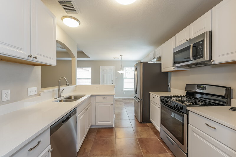 1,895/Mo, 5103 Santrey Dr Houston, TX 77084 Kitchen View 2